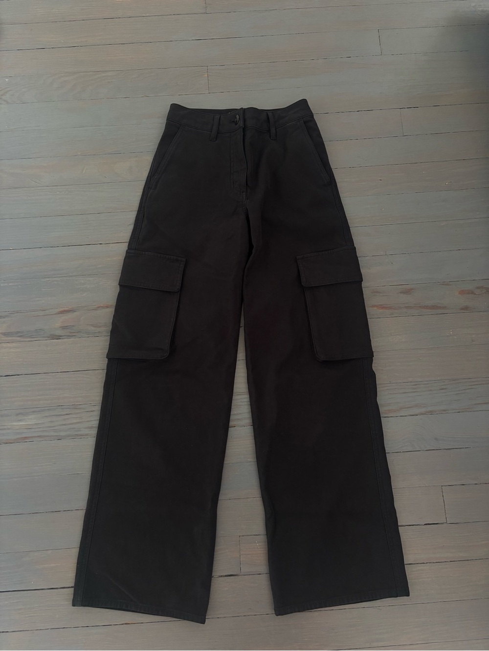 Aritzia high rise cargo utility pants